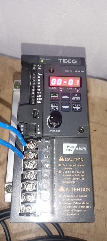nod 8: Delta Electronics PLC modulları və Siemens HMI 1) Delta DVP-14SS2 — 8