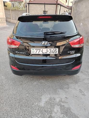 Hyundai Tucson: 0.2 l | 2009 il Krossover — 2