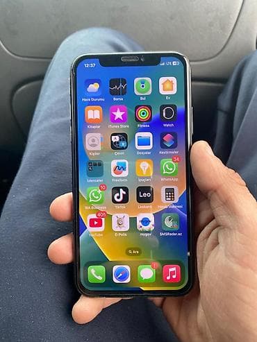 iphone adapter: IPhone X — 1