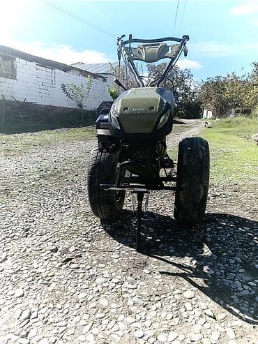 disk teker type 1: Neva 12 at gücü benzinli motoblok - Mühərrik: Neva, 12 a.g. (12 ЛС) — 1