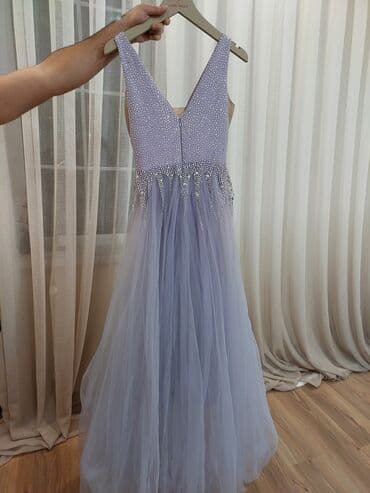 ağ qızıl üzük: Nişan paltari.36 razmer.1 dəfə geyilub.nişanda.çox gözəl don.əla — 1