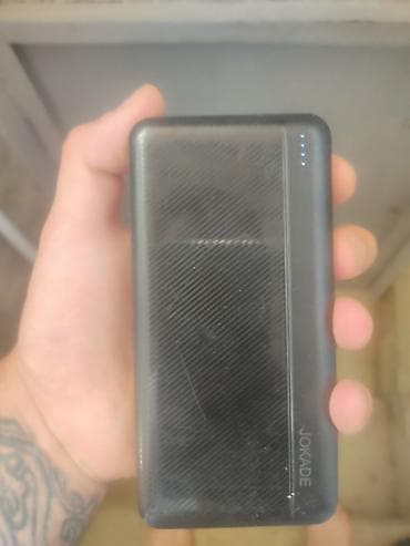 vozol 20000: 20 min vatlıq powerbank. Az işlənib. Problemi yoxdur. Qiymət sondu — 2