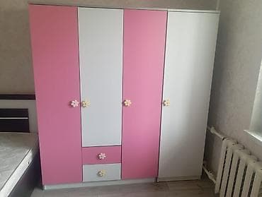 Oğlan və qız üçün, 4 qapılı, Açılan, Düz dolab