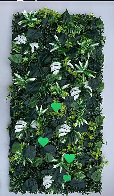 dekor daş: Müxtəlif süni bitkilərdən ibarət dekorativ divar paneli. Bu panellər — 2