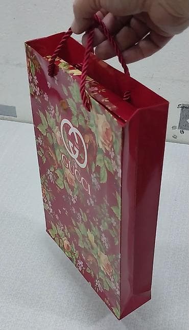 hicab paltar: Gucci Qadın şərfi – boz-qara tonlarda, monoxrom dizayn. - Üzərində GG — 10