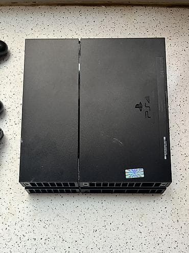 Avtoelektronika: PS4 satılır. Fanın şunuru qırıldığı üçün orijinal ikinci əl fan — 2