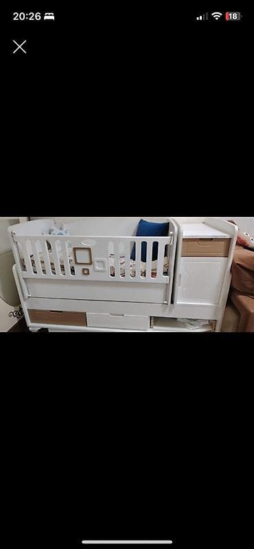 Uşaq çarpayısı və komodlu modul dəst - Rəng: ağ və açıq qəhvəyi — 1