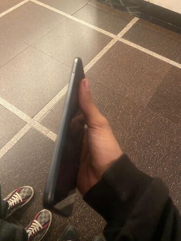 андроид мониторы prado: Satılır: Android smartfon Xüsusiyyətlər: - Korpus: tünd rəng, mat — 3