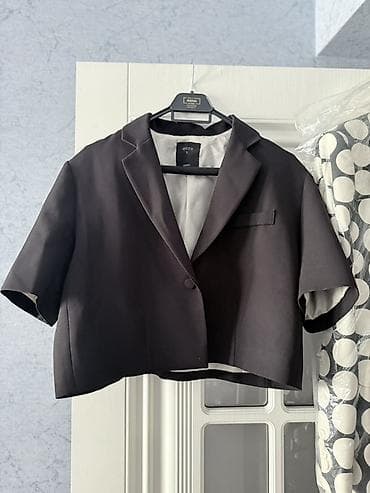 nike jaket: Qısaqollu qısa blezer – QUZU, ölçü L - Brend: QUZU (Turkey) - Rəng — 1