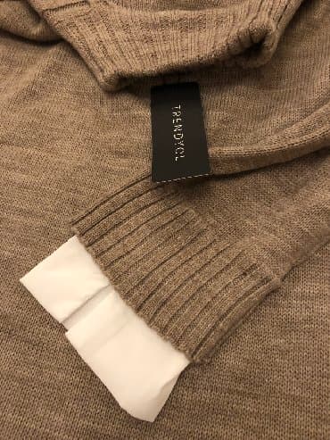 детское леопардовое платье: Yun don, eteyinde ve qollarinda koynek bitisikdir. Yenidir, etiketi — 3