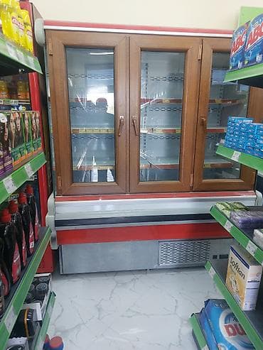 soyuducu 2 ci el: Mağaza üçün şüşəli vitrin soyuducu - 3 qapılı, şəffaf şüşə vitrin – — 4