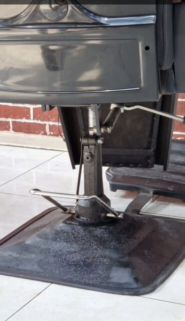 Saş kəsimi kreslosu