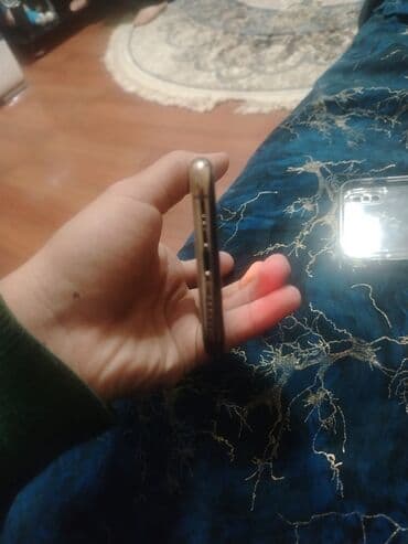 Apple iPhone: IPhone Xs, 64 GB, Qızılı, Barmaq izi, Simsiz şarj, Face ID — 4