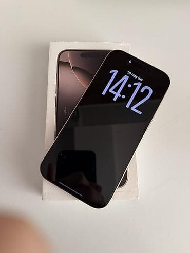 4 pro playstation: IPhone 16 Pro, Natural Titanium, Face ID — 2
