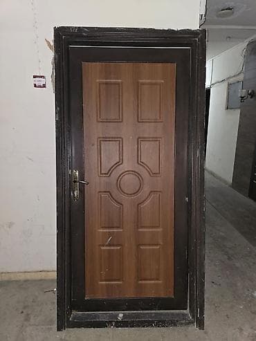 Mənzil üçün İşlənmiş Giriş qapısı Glazok ilə, Zəmanətsiz, Ünvandan götürmə