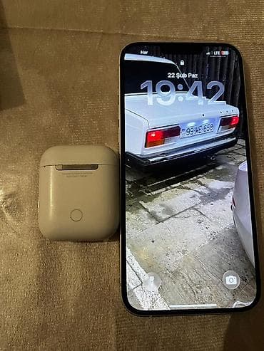 samsung galaxy a51 ekran: IPhone 14, Ağ, Simsiz şarj — 9