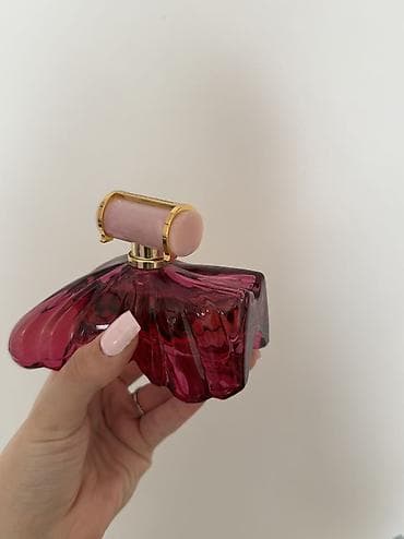 urek: 🌸 Carolina Herrera La Bomba Eau de Parfum ✨ Orijinal — 4