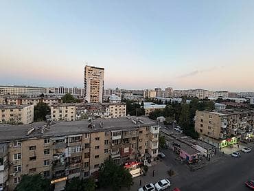 Ayna Sultanova heykəli, Fərid Palas şadlıq sarayı yaxınlığında 10 — 9