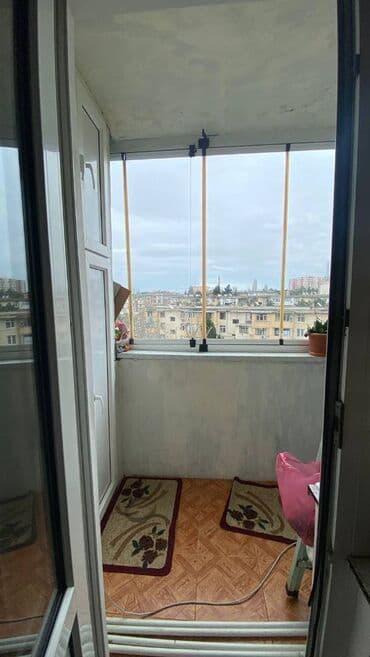 ist petrol tbilisi prospekti: Bakı, 3 otaqlı, Köhnə tikili, m. Neftçilər, 80 kv. m — 27