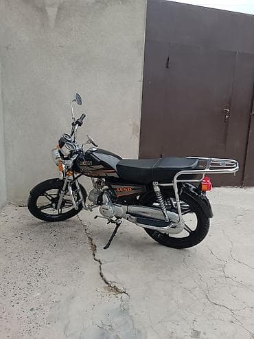 niva led stop: Zontes - MOON AF50, 50 sm3, 2024 il, 10241 km — 6