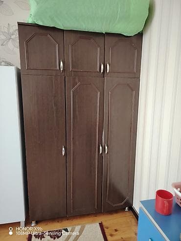 paltarla: İşlənmiş, 5 qapı, Siyirməli, Qəhvəyi, Taxta, Açılan, Düz dolab — 2