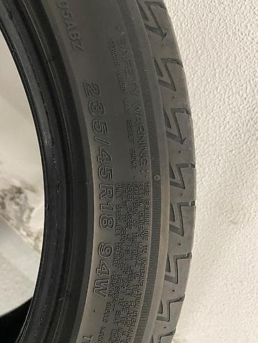 teker 18 type 0: İşlənmiş Şin Bridgestone 235 / R 18 — 3