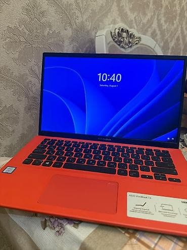 ASUS: ASUS VivoBook 14 noutbuku – parlaq qırmızı rəngdə, yüngül və nazik — 6