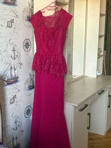 boyuk beden kilolu xanimlar böyük bədən ziyafət geyimləri: Zərif uzun ziyafət geyimi - Rəng: narıncı-qırmızı/mazenta tonlarında — 2