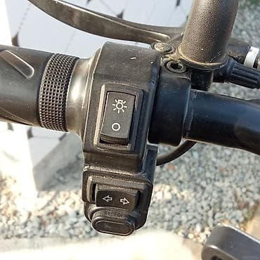 06 fara: Elektrik skuter – yüngül, şəhərdaxili gediş-gəliş üçün ideal — 5