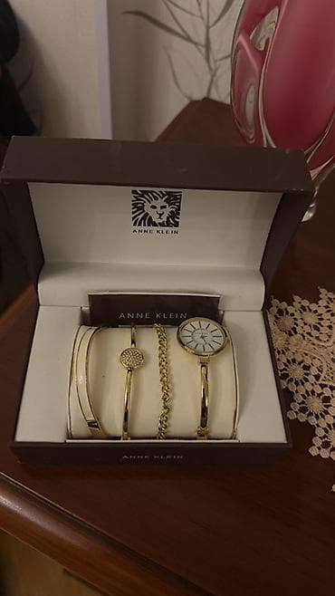 Yeni, Klassik Saat dəsti, rəng - Qızılı