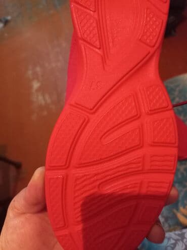 asics onitsuka tiger qadın krossovkaları: Ölçü: 37, rəng - Qırmızı, Yeni — 1