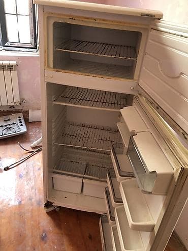 İşlənmiş 2 qapılı Atlant Soyuducu Satılır, rəng - Ağ, Təkərli — 1