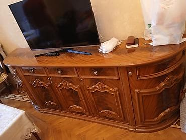 Стол и стулья — 4