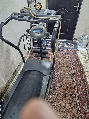 Çoxfunksiyalı qaçış trenajoru Xüsusiyyətlər: - Elektrikli qaçış