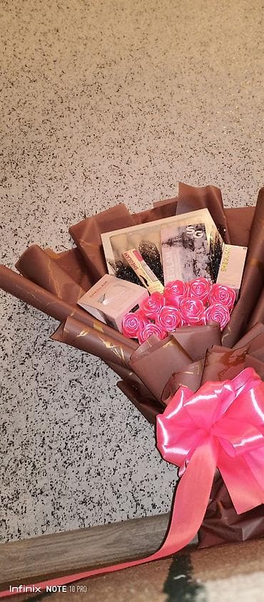 lent buketi: Hədiyyə üçün dekorativ buket – kosmetika və gül kompozisiyası - — 1