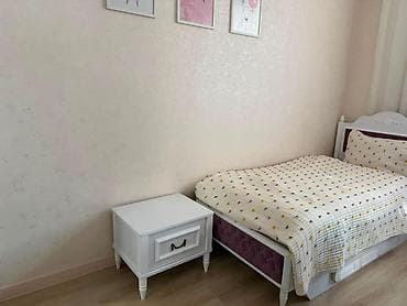 Uşaq/qız otağı üçün klassik üslubda mebel dəsti Tərkibi: - Tək — 2