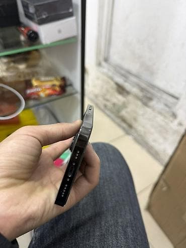 iphone 14 pro max qiymət: IPhone 14 Pro, 256 GB, Black Titanium — 2