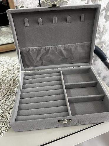 uzun sirgalar: Zərgərlik üçün təşkilatçı/qutu - Rəng: boz - Material: yumşaq məxməri — 1