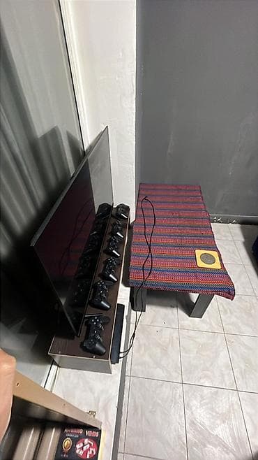 bar vitrini: Damin 4 ed nerd 2 ed Tv zimmer 4 ed 109 ekran smart Plasystation 3 — 1