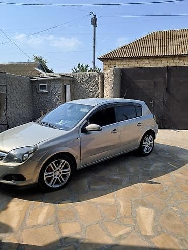 masın satısı: Opel Astra H – 5 qapılı hetçbek Xüsusiyyətlər: - Kuzov: 5 qapılı — 7
