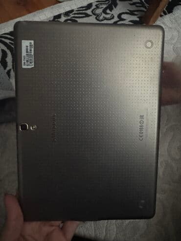 galaxy tab 4: Samsung markalı planşet, film izləmək, internetdə gəzmək və ya işləmək — 1