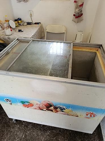 Кухонные вытяжки: Стеклянный морозильник — 6