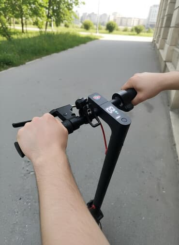 электро сомакат: Б/у Электросамокат 8", 351 - 500 Вт, 26 - 35 км/ч, Самовывоз — 2