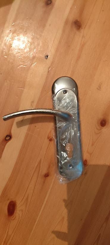 двери новый стиль: NS New Style brendinə məxsus, açıq rəngli taxta görünüşlü, buzlu — 3