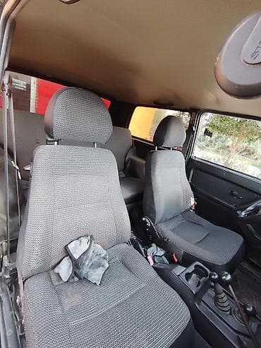 lada salon: VAZ (LADA) 4x4 Niva: 1.7 l | 2013 il 350000 km Ofrouder/SUV — 6