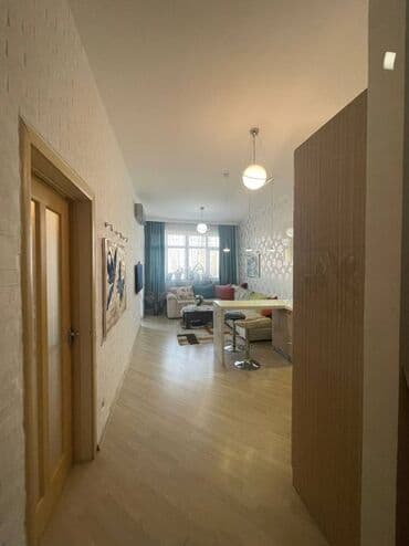 снять квартиру студию в баку: Elmlər akademiyası metrosu yaxınlığında.17 mərtəbəli yeni tikilinin 8 — 2