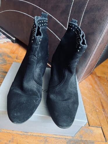 rezin qısa çəkmələr: Ölçü: 38, İşlənmiş — 2