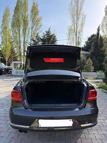 volkswagen tiguan ii: Volkswagen Passat: 2 л | 2012 г. Седан — 6