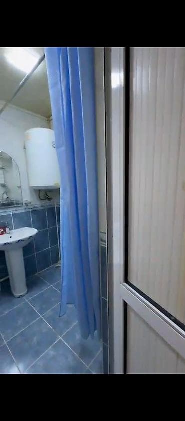 Mənzillərin satışı: Bagman Ozan kucesi Aqrar İniverstetinin yani 5 Mertebeli binanin 3 — 8