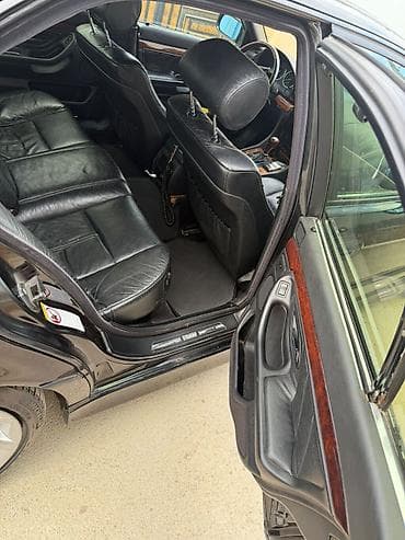 bmw disk type 0: BMW 7 series: 2.8 l | 2000 il Sedan — 10